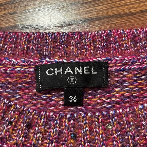 Chanel sweater - Picture 7 of 8
